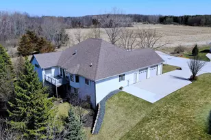 555 Moraine Dr, Elkhart Lake, WI 53020 - Photo 3