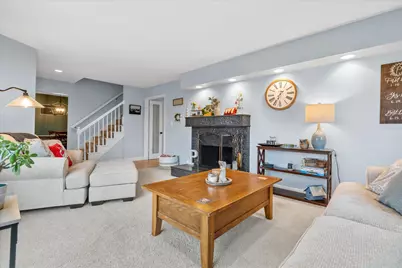 12640  W Wilbur Dr, New Berlin, WI 53151 - Photo 11