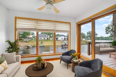 1075  Lauderdale -, Onalaska, WI 54650 - Photo 9