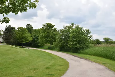 2424  Fox River Pkwy #F, Waukesha, WI 53189 - Photo 27