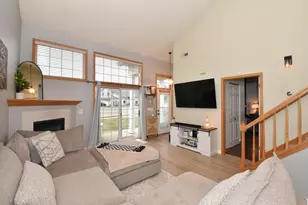 2424 Fox River Pkwy, Waukesha, WI 53189 - Photo 35