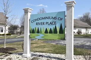 2424 Fox River Pkwy, Waukesha, WI 53189 - Photo 25