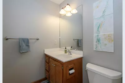 4195 W Squire Ave, Greenfield, WI 53221 - Photo 17