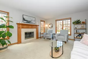 4195 W Squire Ave, Greenfield, WI 53221 - Photo 11