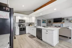 S70W17778 Muskego Dr, Muskego, WI 53150 - Photo 15