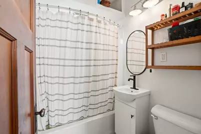 2222 S 72nd St, West Allis, WI 53219 - Photo 13