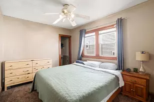 2222 S 72nd St, West Allis, WI 53219 - Photo 11