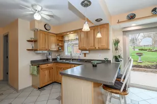 17321 W Observatory Rd, New Berlin, WI 53146 - Photo 3