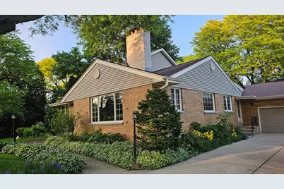 2340  Alta Louise Pkwy, Brookfield, WI 53045 - Photo 17