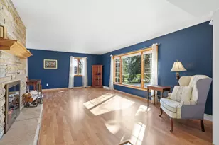 2340 Alta Louise Pkwy, Brookfield, WI 53045 - Photo 29