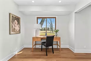 13002 N Phillip Dr, Mequon, WI 53097 - Photo 9