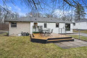 W144N8435 Mac Arthur Dr, Menomonee Falls, WI 53051 - Photo 25