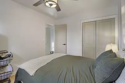 5530  Old Oak Ln, Racine, WI 53402 - Photo 11