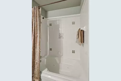 18125 W Wisconsin Ave #203, Brookfield, WI 53045 - Photo 23