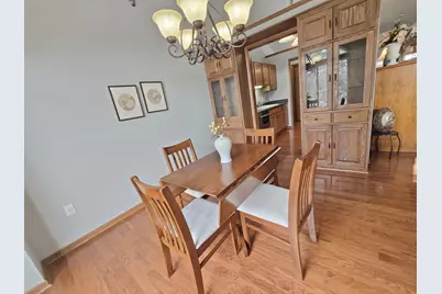 18125 W Wisconsin Ave #203, Brookfield, WI 53045 - Photo 11