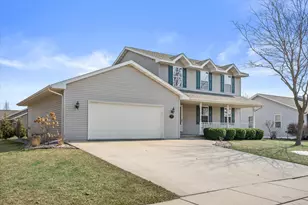 153 Yacoub Ln, Fond du Lac, WI 54935 - Photo 3