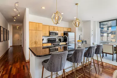 601 E Ogden Ave #412, Milwaukee, WI 53202 - Photo 5