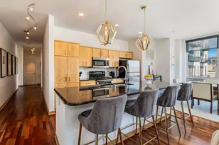 601 E Ogden Ave, Milwaukee, WI 53202 - Photo 5