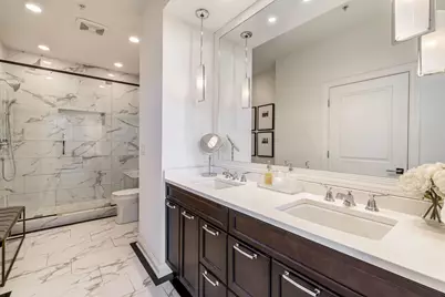 601 E Ogden Ave #412, Milwaukee, WI 53202 - Photo 11