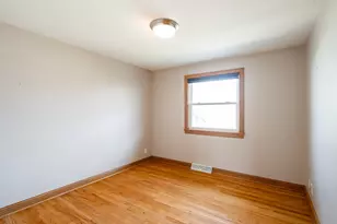 W55N778 Cedar Ridge Dr, Cedarburg, WI 53012 - Photo 27