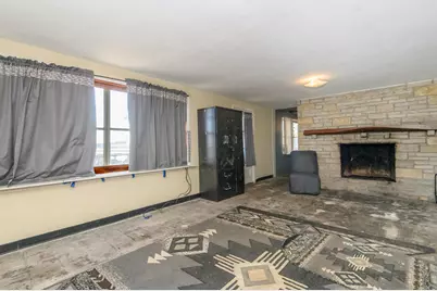 212 S Golden Lake Ln, Summit, WI 53066 - Photo 27