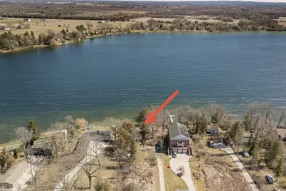 212 S Golden Lake Ln, Summit, WI 53066 - Photo 41