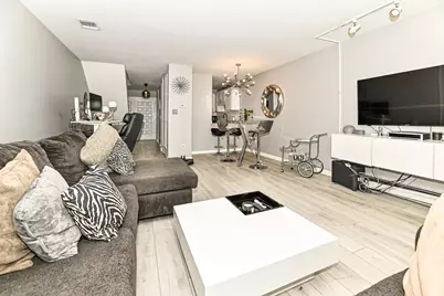 11926 W Mill Rd #4, Milwaukee, WI 53225 - Photo 7