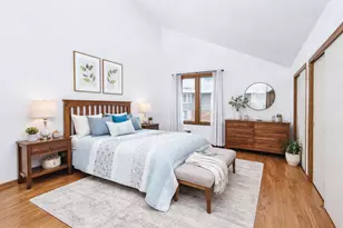 3113 Rolaine Pkwy, Hartford, WI 53027 - Photo 11