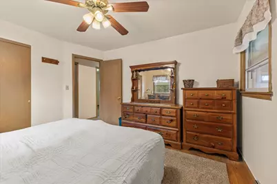 1511 W Klein Ave, Milwaukee, WI 53221 - Photo 19