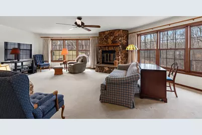 W275S4411  Green Country Rd, Waukesha, WI 53189 - Photo 3