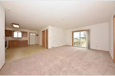 638  Beaus Bay - #1, Slinger, WI 53086 - Photo 5