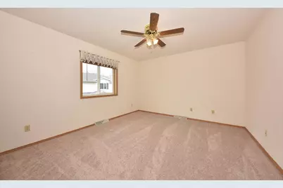 638  Beaus Bay - #1, Slinger, WI 53086 - Photo 17