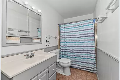 1023 W Glenn Dr, Waukesha, WI 53188 - Photo 23