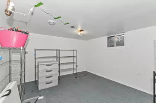 1023 W Glenn Dr, Waukesha, WI 53188 - Photo 27