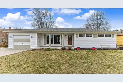 1023 W Glenn Dr, Waukesha, WI 53188 - Photo 1