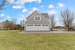 1833 La Belle Springs Ln, Oconomowoc, WI 53066 - Photo 43