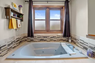 3256  Evergreen Ct, Richfield, WI 53076 - Photo 27