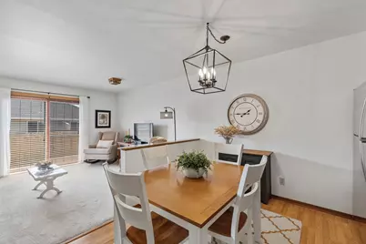 6461 S Crabapple Ct #2, Oak Creek, WI 53154 - Photo 5