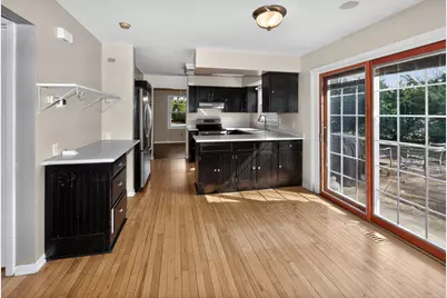 6950 N Green Bay Ave, Glendale, WI 53209 - Photo 11