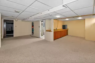 6950 N Green Bay Ave, Glendale, WI 53209 - Photo 33