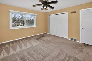 6950 N Green Bay Ave, Glendale, WI 53209 - Photo 29