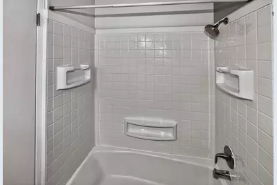 6950 N Green Bay Ave, Glendale, WI 53209 - Photo 31