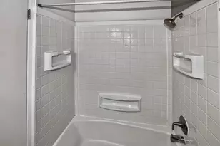 6950 N Green Bay Ave, Glendale, WI 53209 - Photo 31