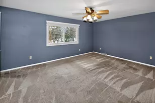 6950 N Green Bay Ave, Glendale, WI 53209 - Photo 21