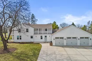 17730 Greenbrier Dr, Brookfield, WI 53045 - Photo 3