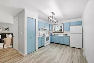 9608 W Bradley Rd, Milwaukee, WI 53224 - Photo 7