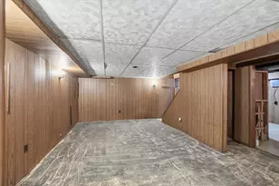 9608 W Bradley Rd, Milwaukee, WI 53224 - Photo 21