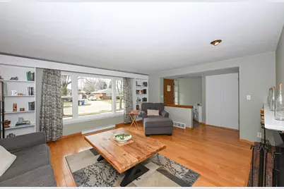 1110  Harmony Dr, Racine, WI 53402 - Photo 5