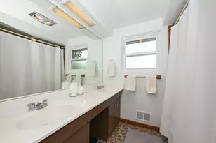 1110 Harmony Dr, Racine, WI 53402 - Photo 29