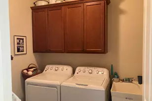 140 N Wild Flower Ln, Elkhorn, WI 53121 - Photo 13